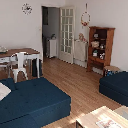 Apartament Bright Family Home In Pezenas *